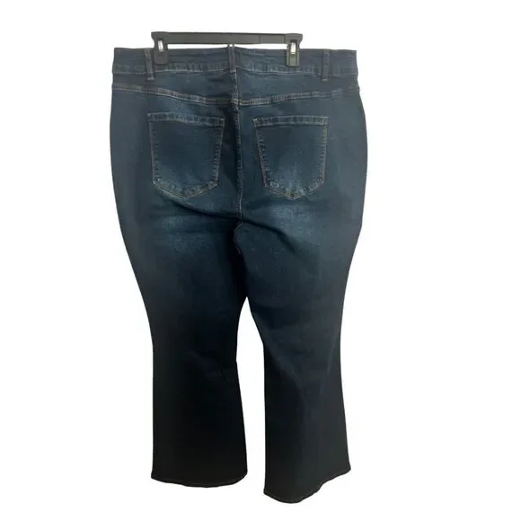 Bloomchic Bootcut Jeans - Picture 3 of 6